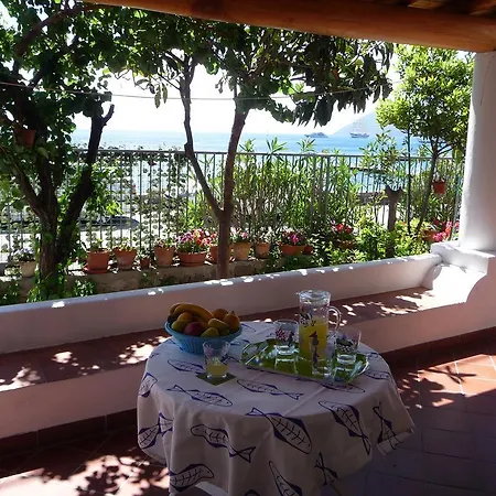 Le Terrazze Липари